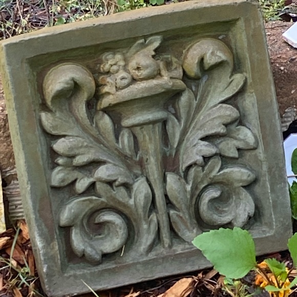 CLEARING OUT CLOSET SALE ๐บ - Picture 10 of 12